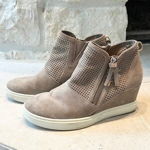 Sofft Bellview Wedge Sneaker Booties in‎ Taupe Size 9